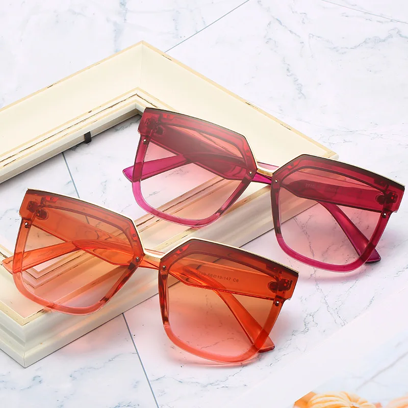 

Drop shipping 2021 Vendor Big Gradient Frame Fashion Oversized Square Luxury Sunglasses Women