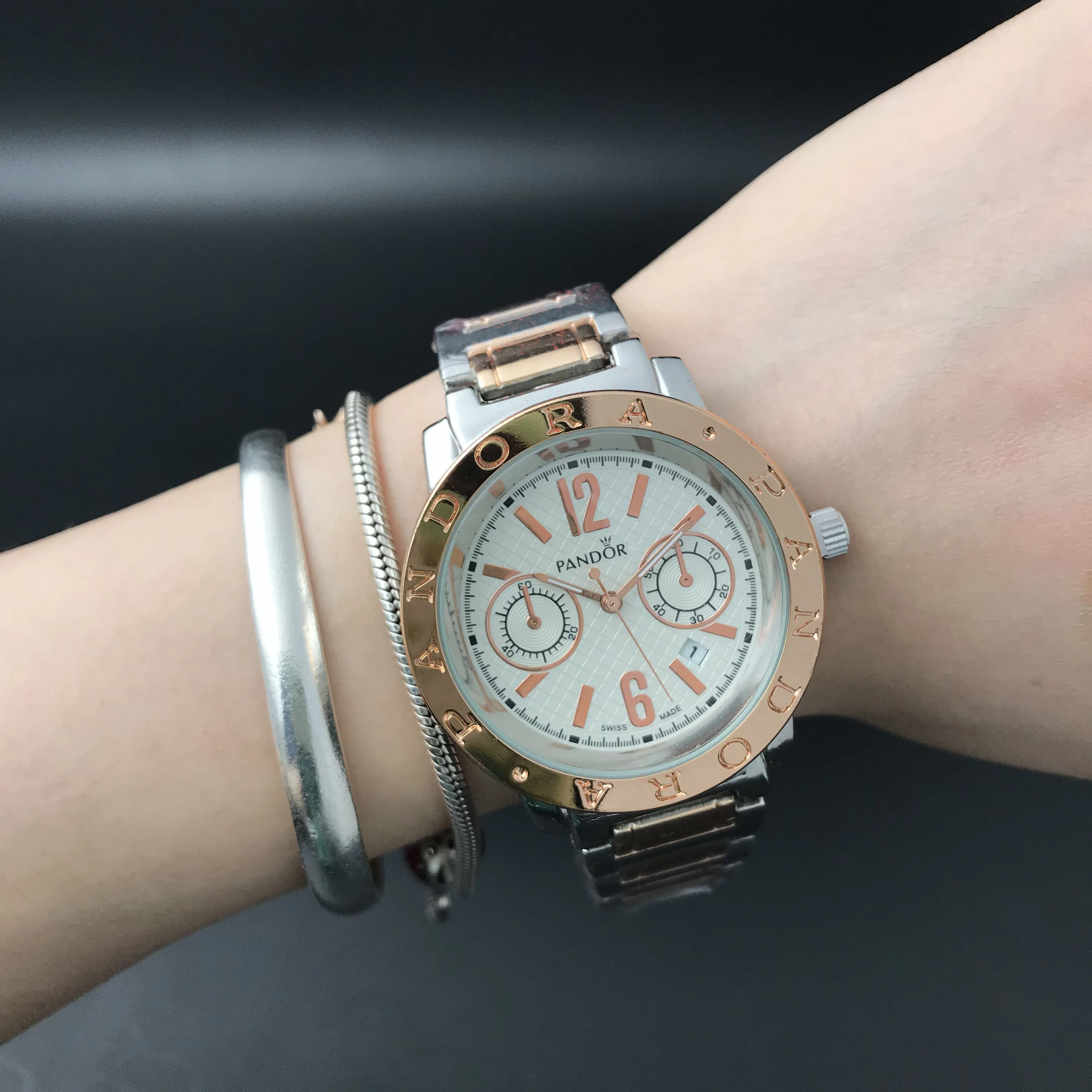 

Factory Direct Luxury Quartz Watches Free Shipping, 5 colors