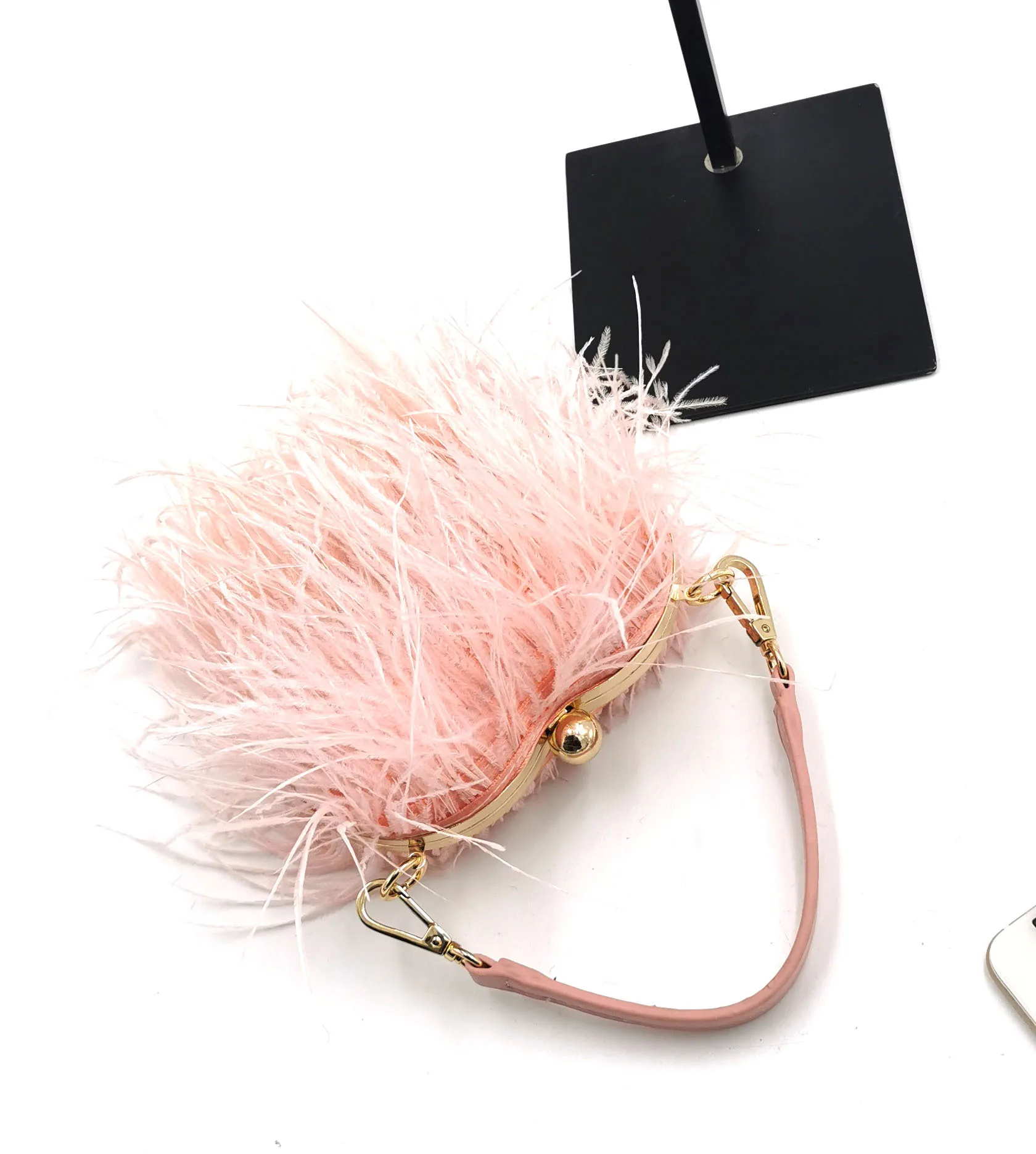 

2023 Pretty Small Heart Bag Ladies Ostrich Feather Round Bag With Metal Chain