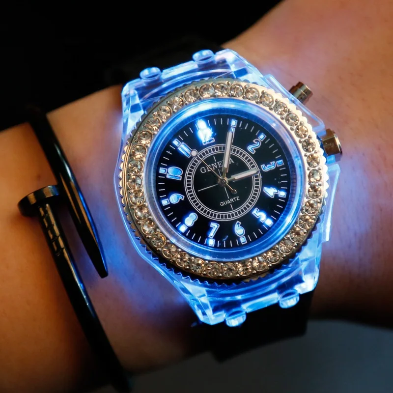 

Amazan hot selling Fashional flashing light wristwatch night-light quartz watch silicon watch strap diamond Geneva watch
