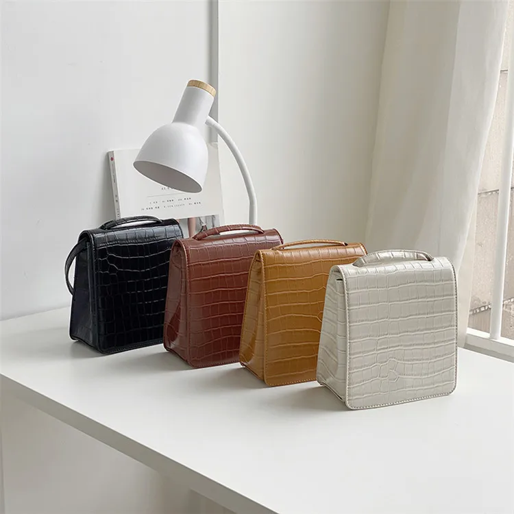 

Women autumn winter Korean new fashion trend one shoulder sling bag cross bag PU crocodile small square bags wholesale