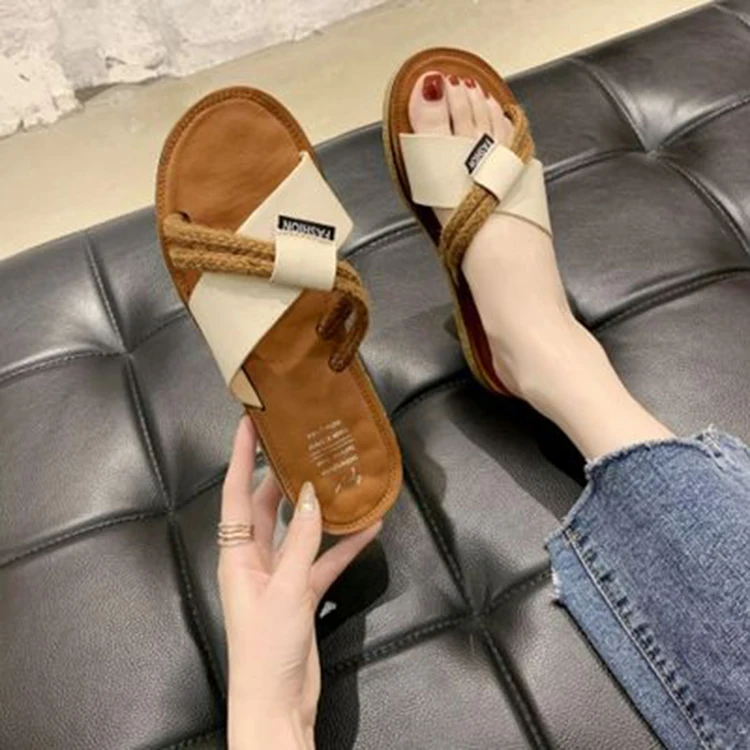 

Factory wholesale flat bottom women's slippers 2021 summer new fashion slippers women's casual beach women's slippers