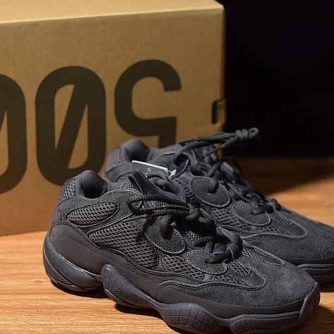 

china manufacturers yezzy yeezy 500 utility black sneakers 700 V3 couple shoes for adult men women