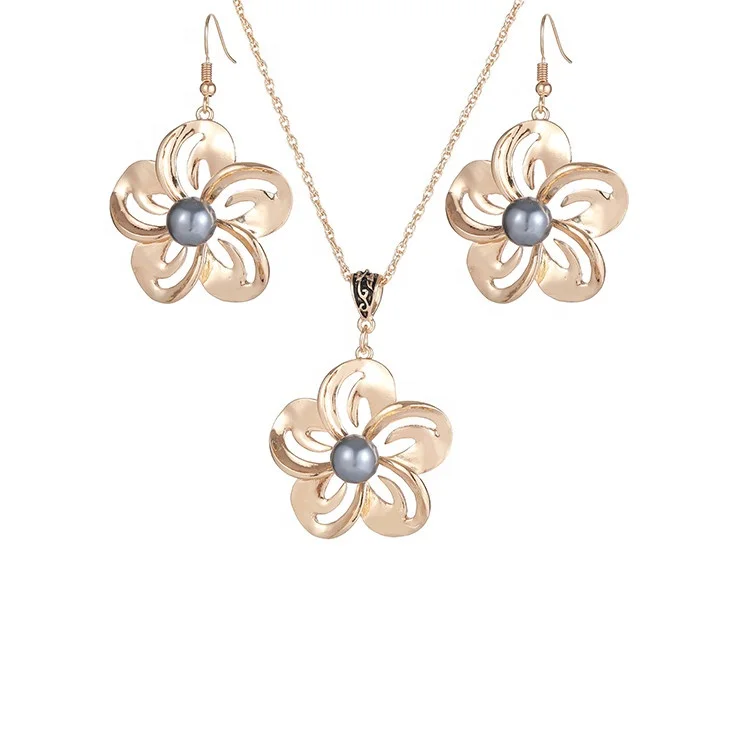 

2021 Flower Shape Hawaii Earring Necklace Customized Simple Fashion Pearl Jewelry Sets For Party, Golden