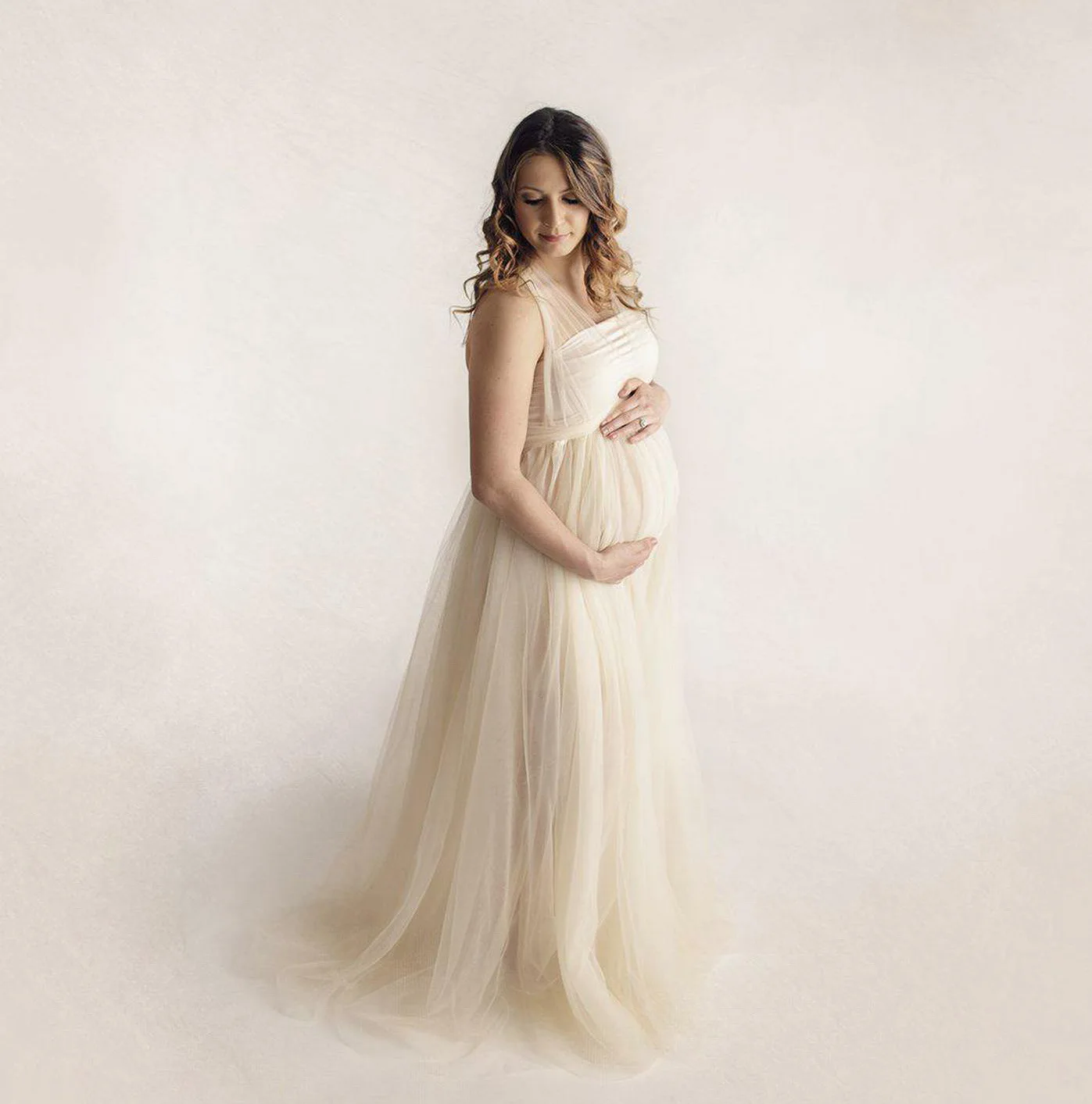 

Sleeveless Long Trailing Net Yarn Formal Gown Maternity Dresses Photoshoot