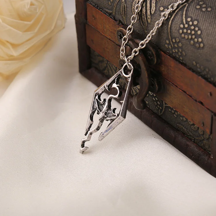 

China Jewelry Manufacturer Men's Boys Necklace Game Necklace The Elder Scrolls Logo Logo Skyrim Dragon Pendant Necklace, As picture