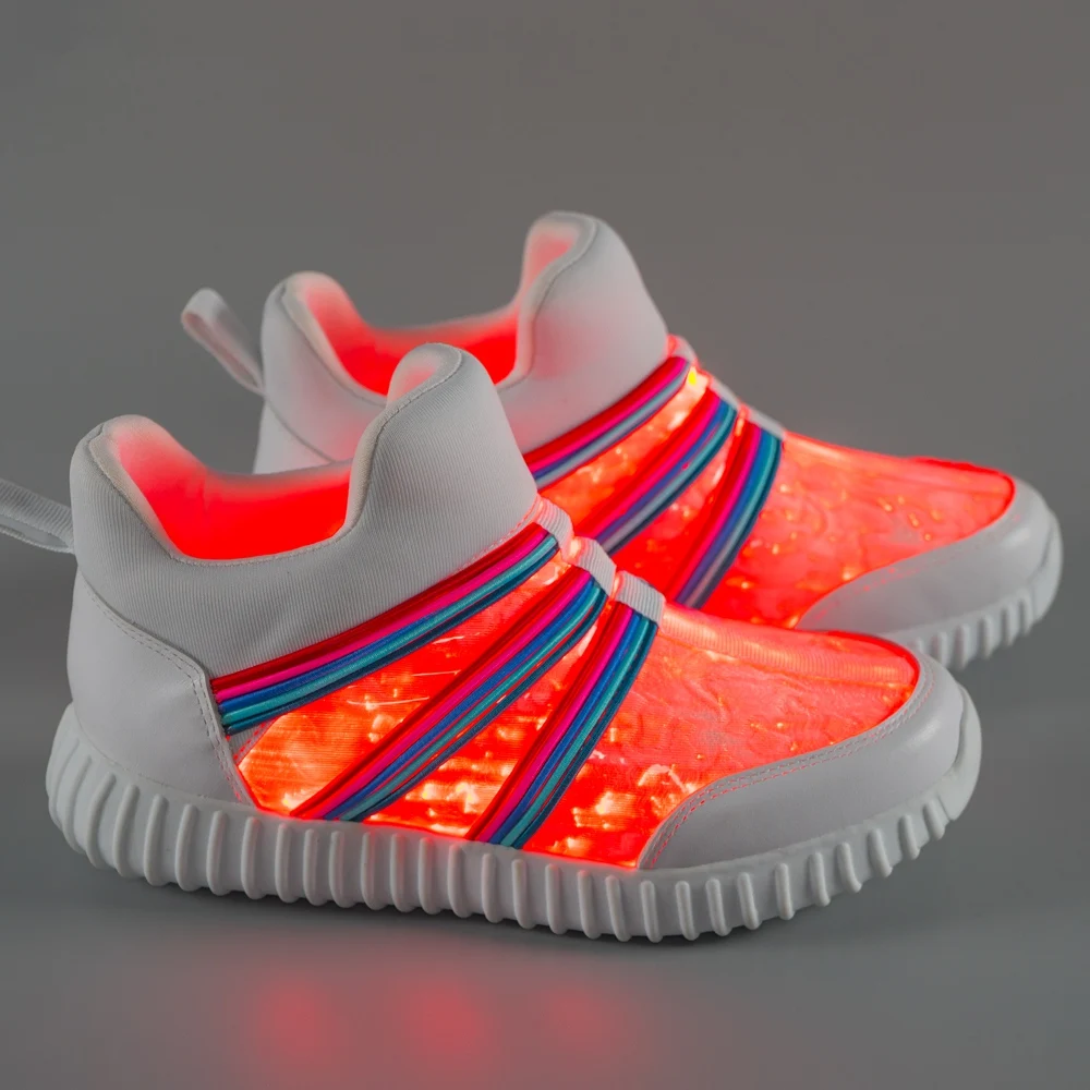 的应用程序控制孩子的led鞋子批发新款高品质的led浅光鞋usb充电鞋