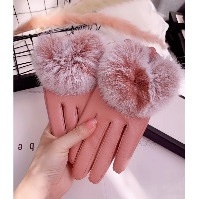 
Wholesale of Motorcycle Gloves with Sheepskin and Rabbit Hair Fashion Fur Heating Touch Screen  (62334758968)