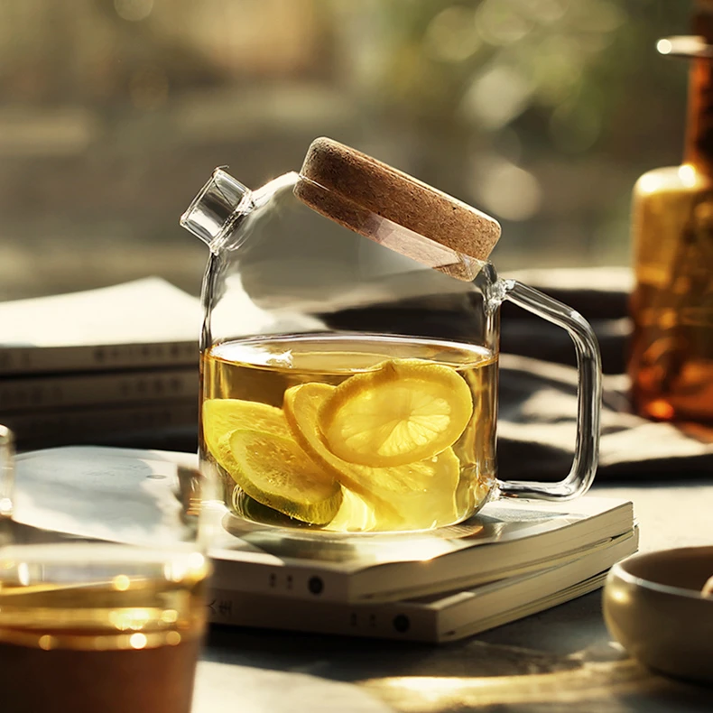 

800ML Low MOQ Glass Teapot Simple Style Borosilicate Glass Tea Pot With Cork Cover