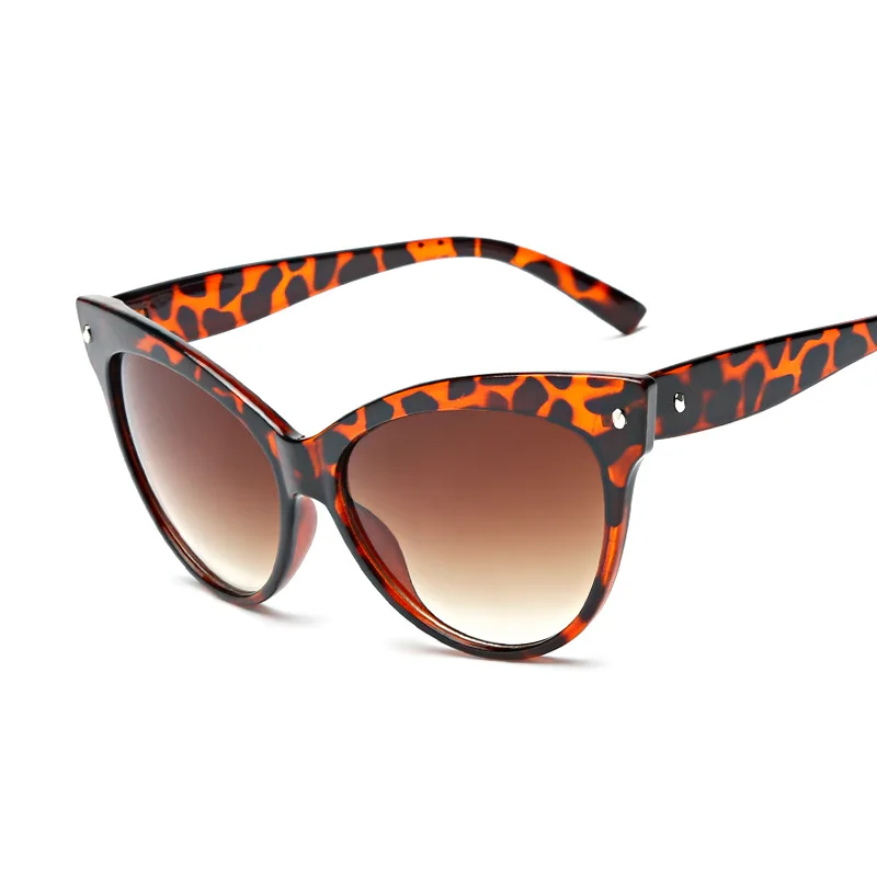 

2020 Hot Sale Trendy Cat-Eye Sun Glasses Classic Rice Set Retro Glasses For Queen