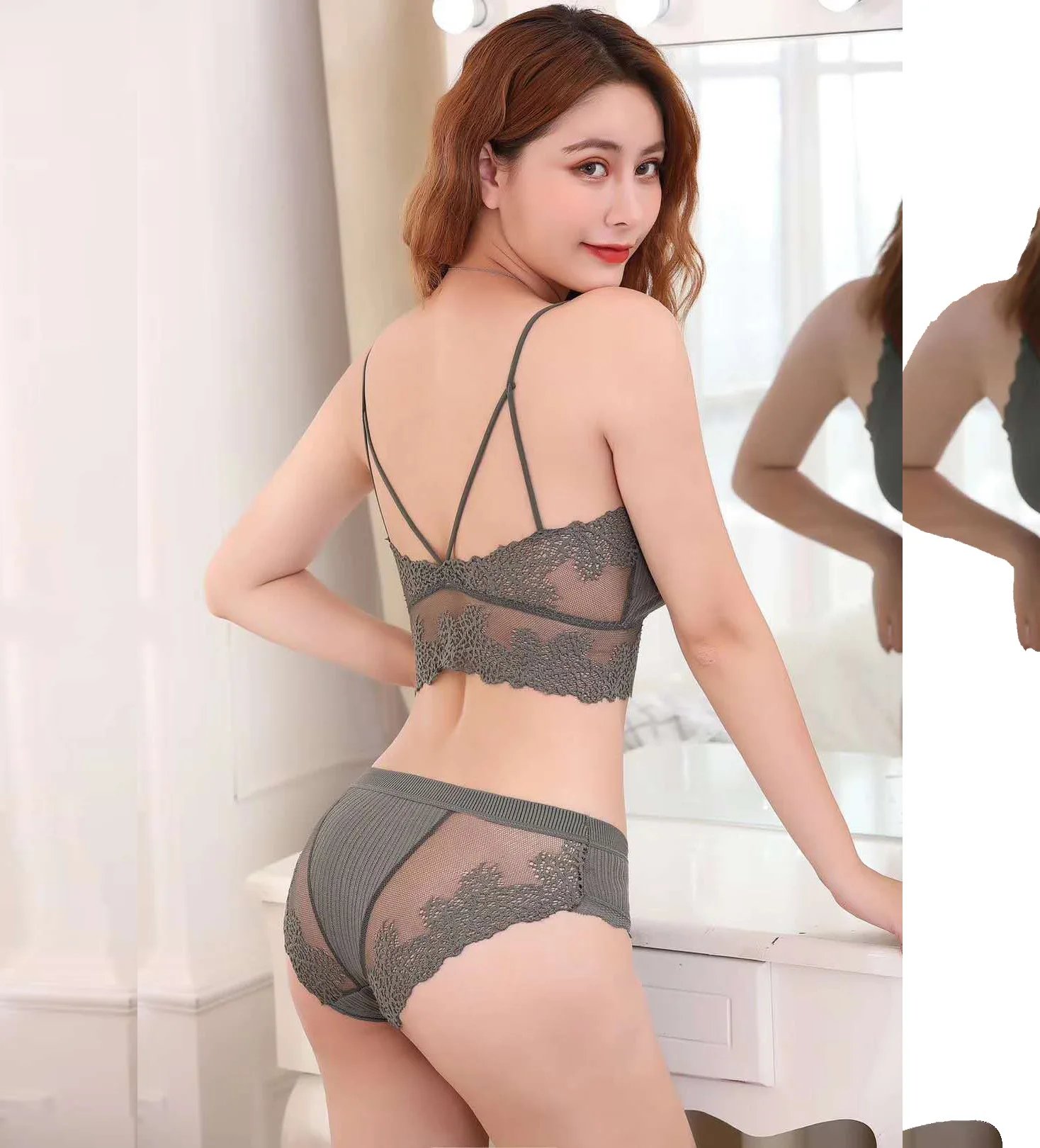 

Wholesale Ladies girl Beautiful back wrapped chest Removable Chest Pad Set Bra sexy lace vest bra and panty set