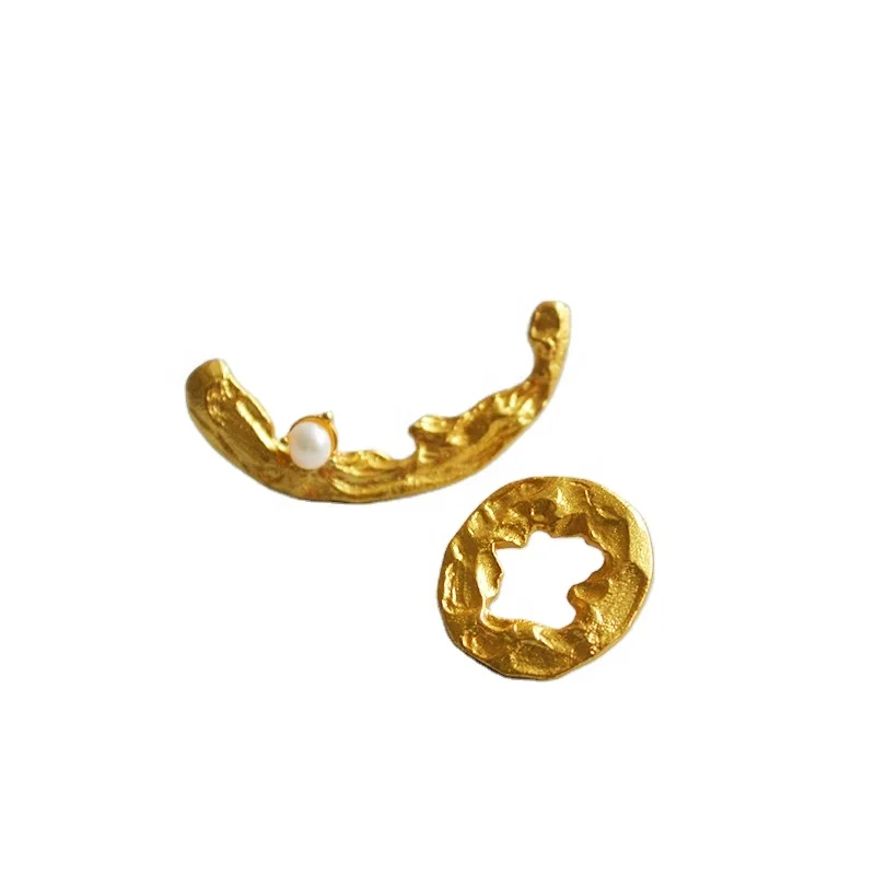 

INS Fashion Real Gold Plating Brass Jewelry Stars and Moon Asymmetrical Earrings For Women