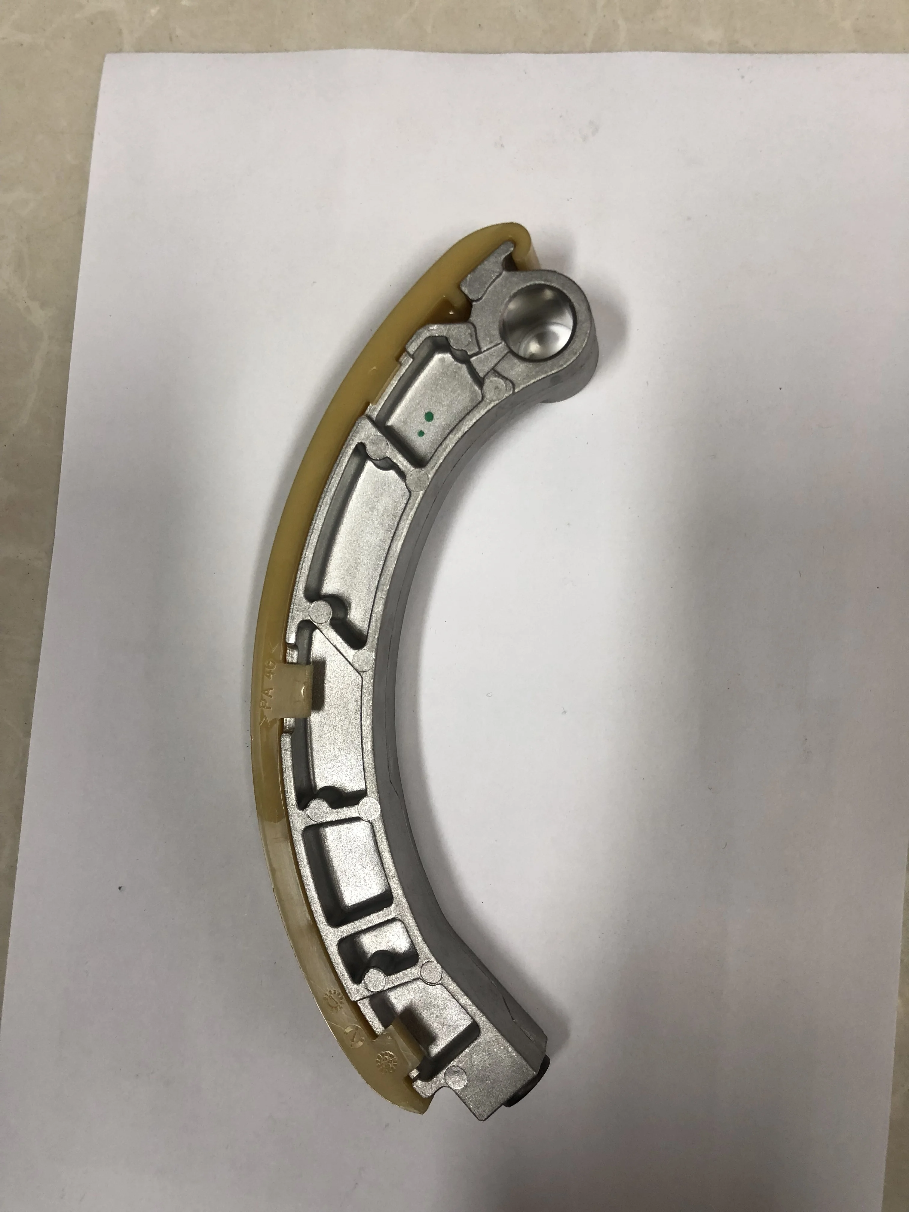 Genuine Auto Parts Timing Chain Tensioner For Isuzu Dmax 4jj1