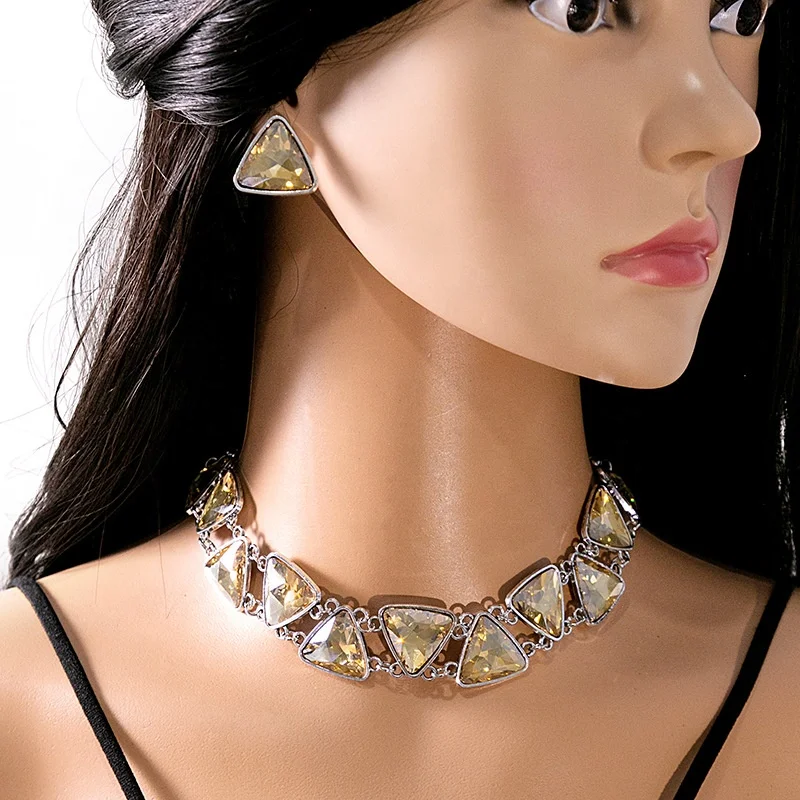 

Retro geometric triangle luxury jewelry set exaggerated fashion jewelry necklace set