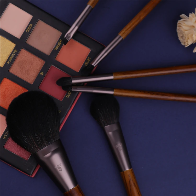 

Soft Dense Synthetic Hair High Quality Makeup Brush Manufactur, Customized color