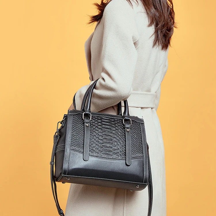 

Designer Luxury Genuine Leather Women Fashion Messenger Crocodile Pattern Handbag, Multiple colour