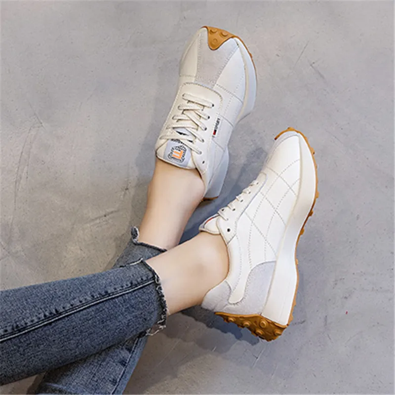 Leather white shoes women 2021 new autumn casual flat sneakers women's breathable shallow mouth women's shoes