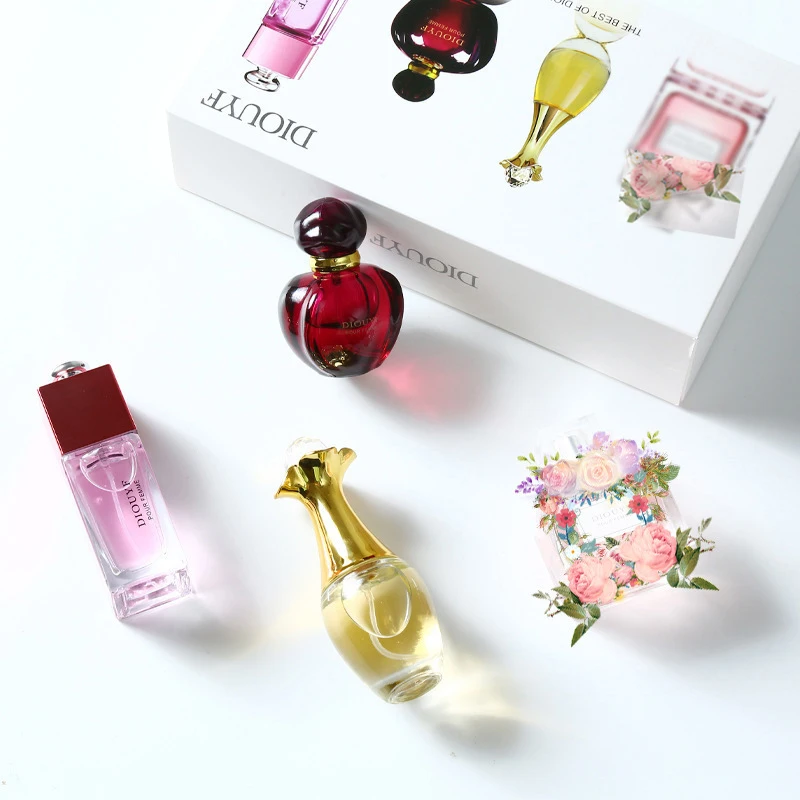 

Ladies' perfume set, gift set, four piece durable, fragrant, natural, fresh, feminine.