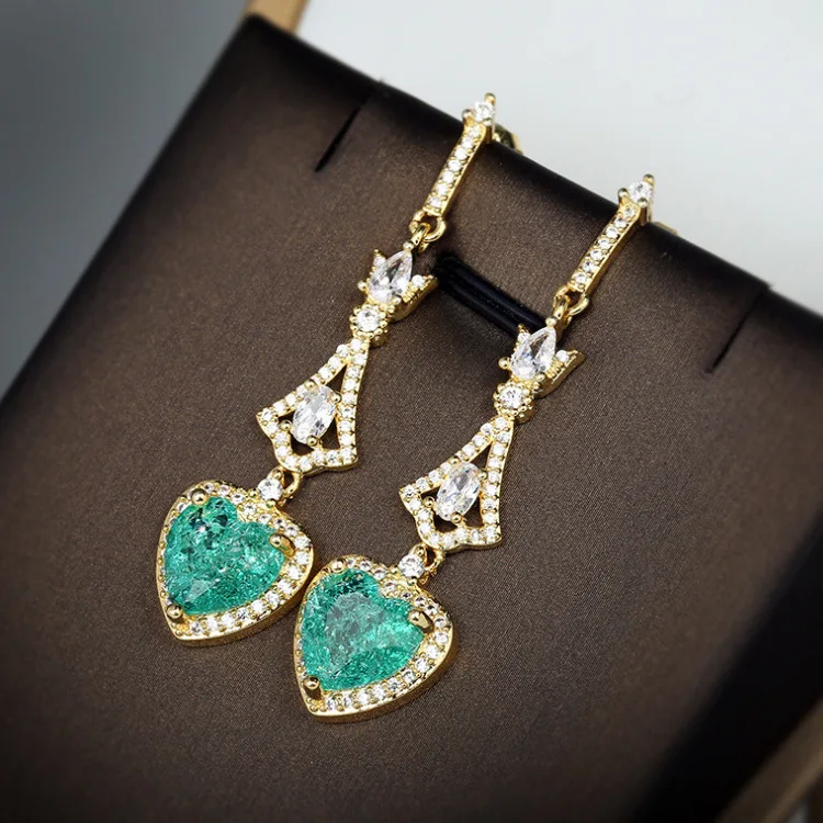 

New Palace Style Earrings High Quality Light Luxury Crystal Antique Retro Earrings Personality Paraiba Wedding Banquet Earrings