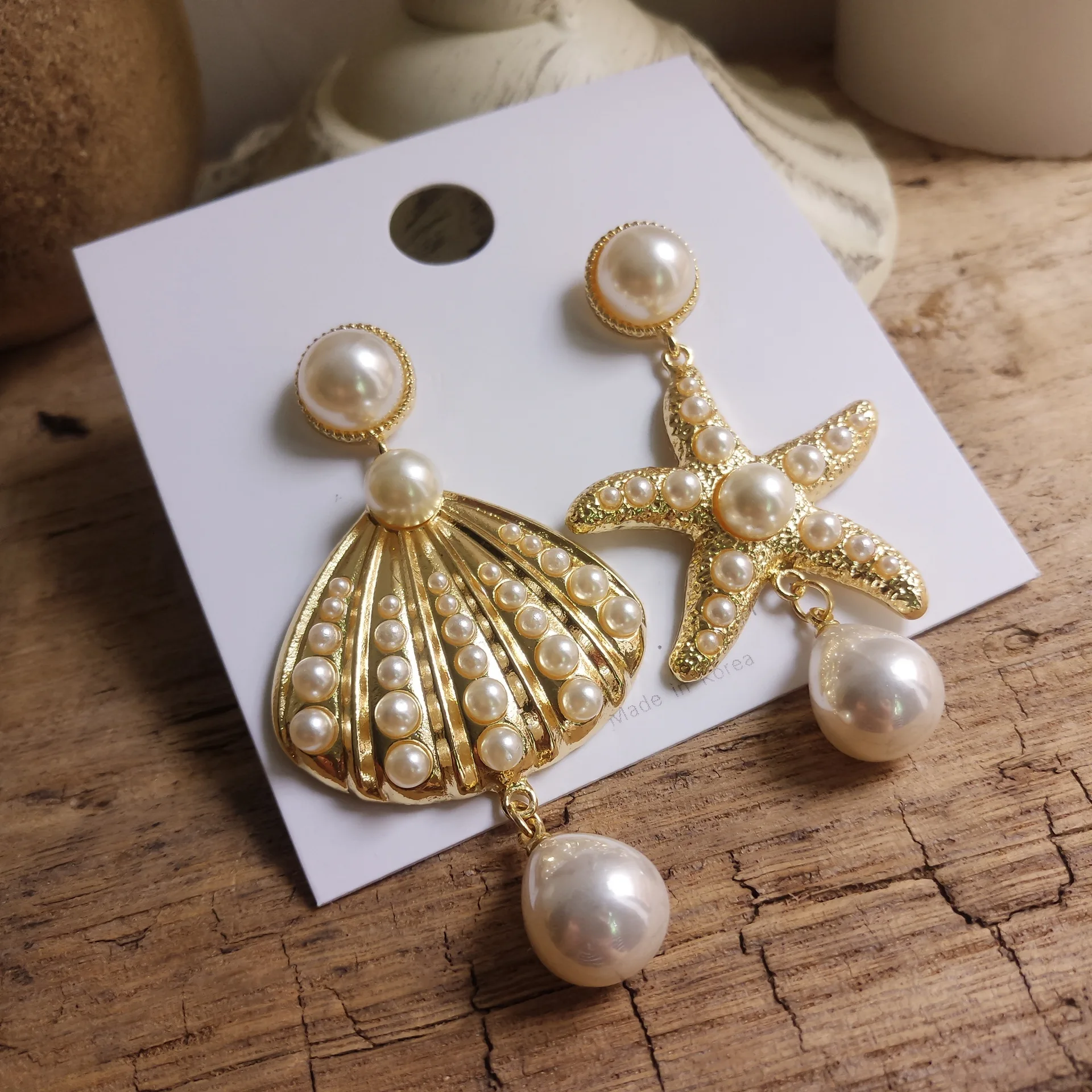 

Customized new pearl earrings exaggerated full of diamonds luxury heart-shaped/shell retro atmosphere high quality, Picture