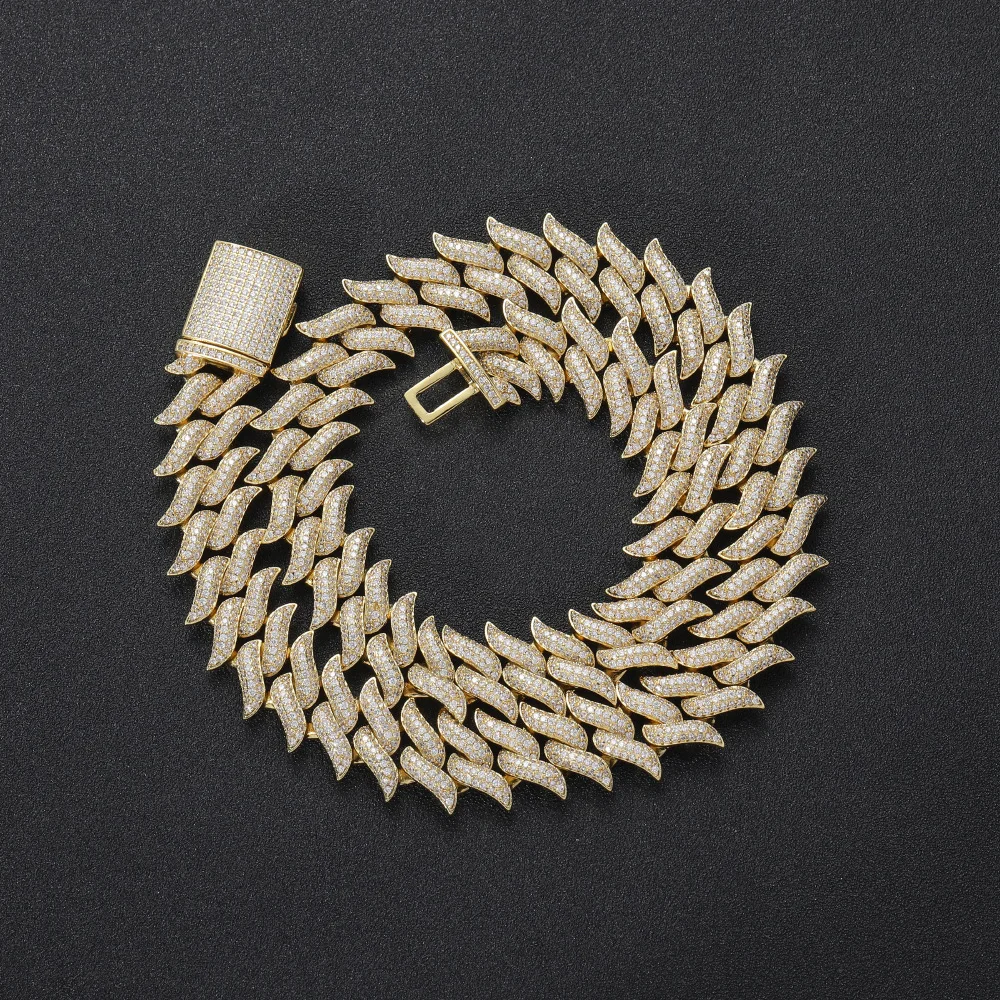 

Luxury 15mm Wide Big and Heavy Hip Hop Chain Rock Style Spike Cuban Link Chain Necklace Silver, Random