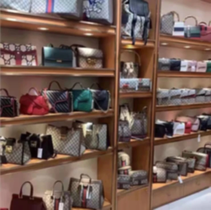 

2022-5A hight quality 1:1 original handbag wholesale all kinds of luxury brandbags shoes watch and hewelry
