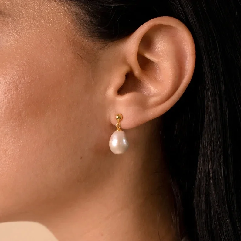 

Summer 925 Sterling Silver Elegant White Baroque Pearl Stud Earring Vintage Pearls Drop Earrings Female Party Wedding Jewelry
