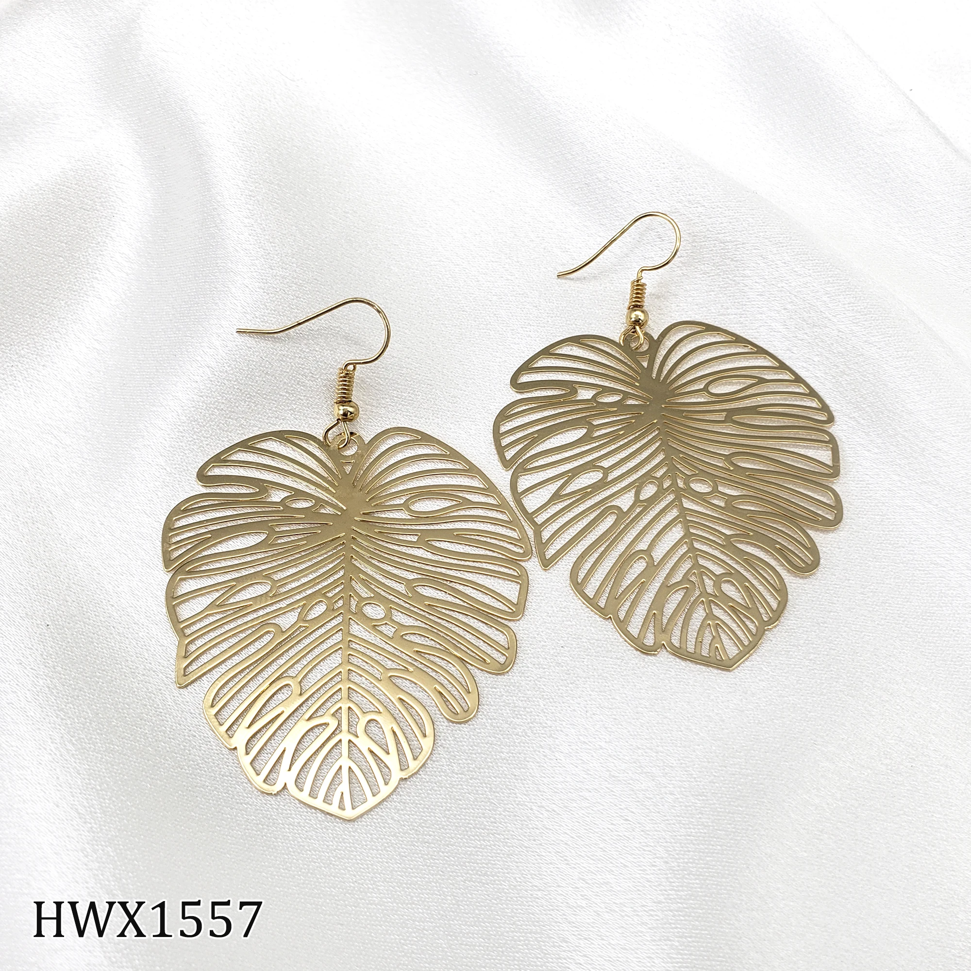 

Hawaiian 14K Gold Plated Jewelry Leaf Shape Earrings Wholesale Hawaiian Earrings