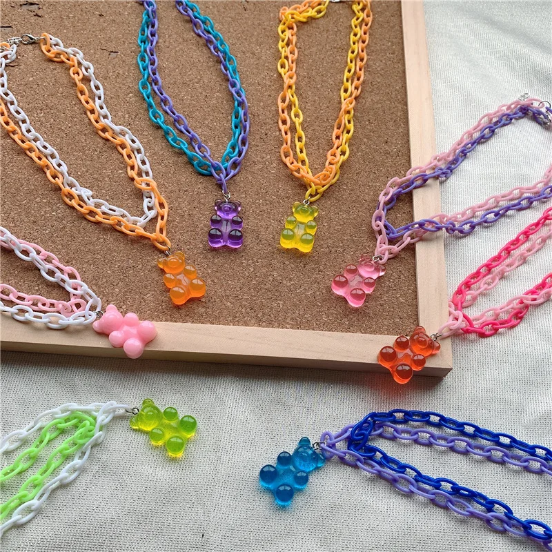 

Wholesale Fashion Colorful Bear Pendant Necklace Acrylic Chain Link Necklace For Women Jewelry
