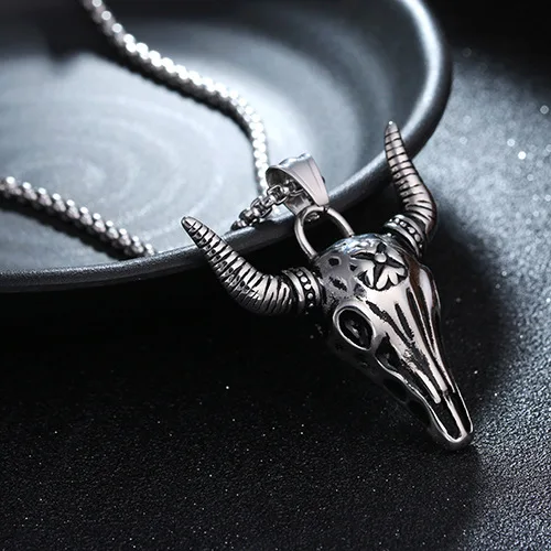 

Vintage Animal Jewelry Goat Skull Pendant Domineering Trendy Men's Necklace Titanium Steel Non-fading Personality Sweater Chain