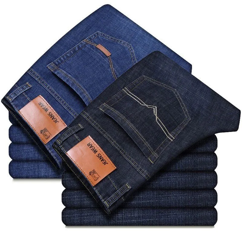

Men Summer standards slim fit jeans with five pockets.