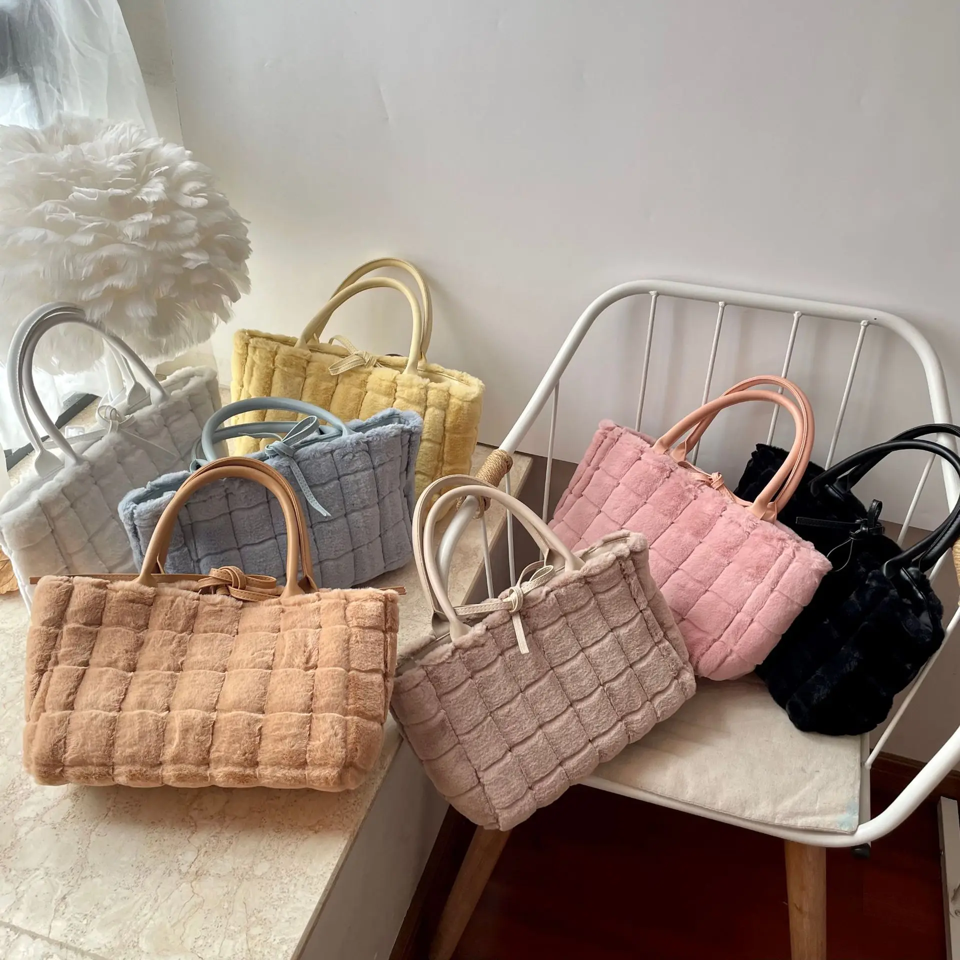 

Best Design custom handbag solid color fur tote bags hand bags ladies