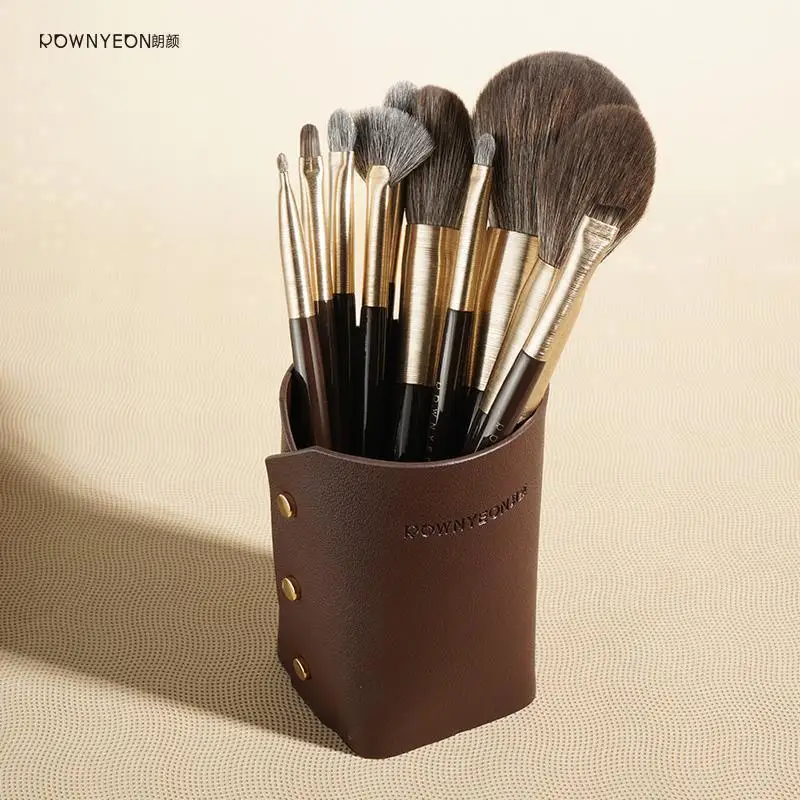 

7PCS Goat Hair Makeup Brushes set Blue Wood Handle Private Label Makeup Brushes Sets with White Bag, Green