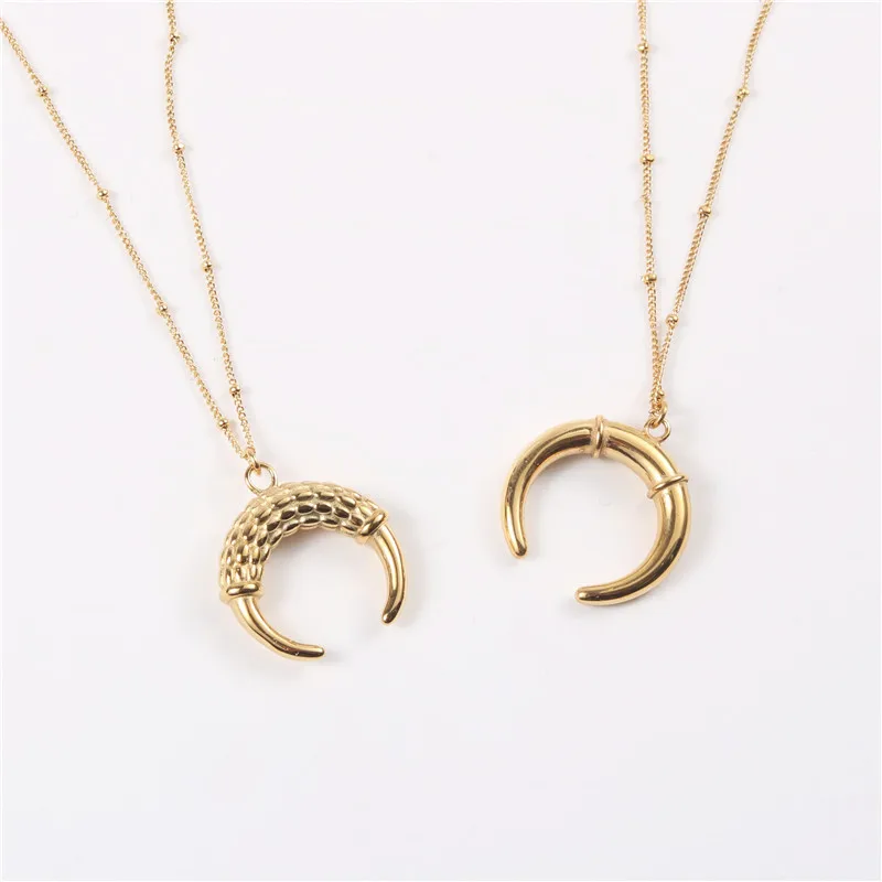 

Hot Selling 18K Gold Plated Ox Horn Moon Pendant Stainless Steel Jewelry Necklace Wholesale