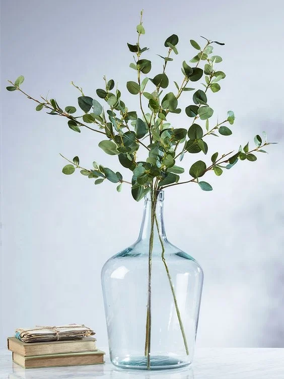 
Amazon Recycled glass vase with rope decoration 
