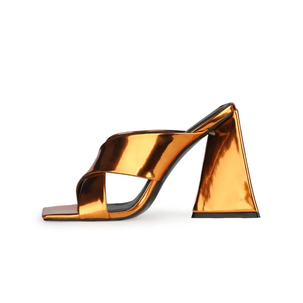 

Famous Brand Women Chunky High Heels Sexy Designer Sandals Fashion Metallic Pu Summer Ladies Slides