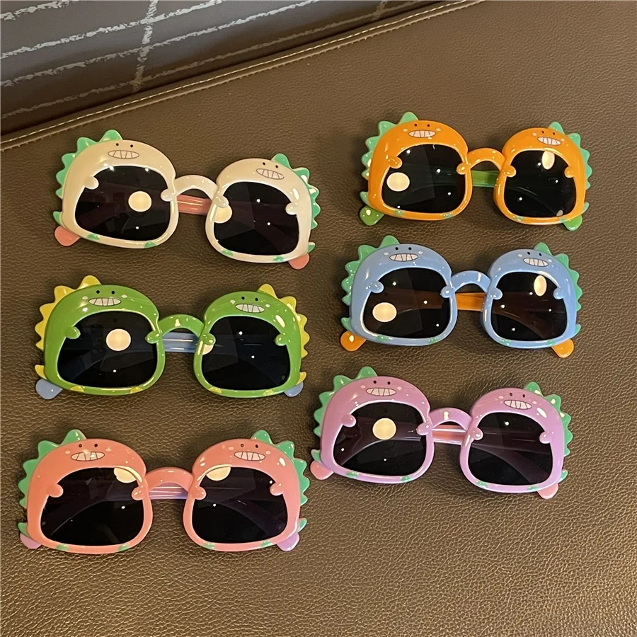 

2023 Kinder Zonnebril Personality Sunglasses Party Favor Cartoon Eyeglass Frame Cute Eyeglass Stand Animal Funny Sun Glasses