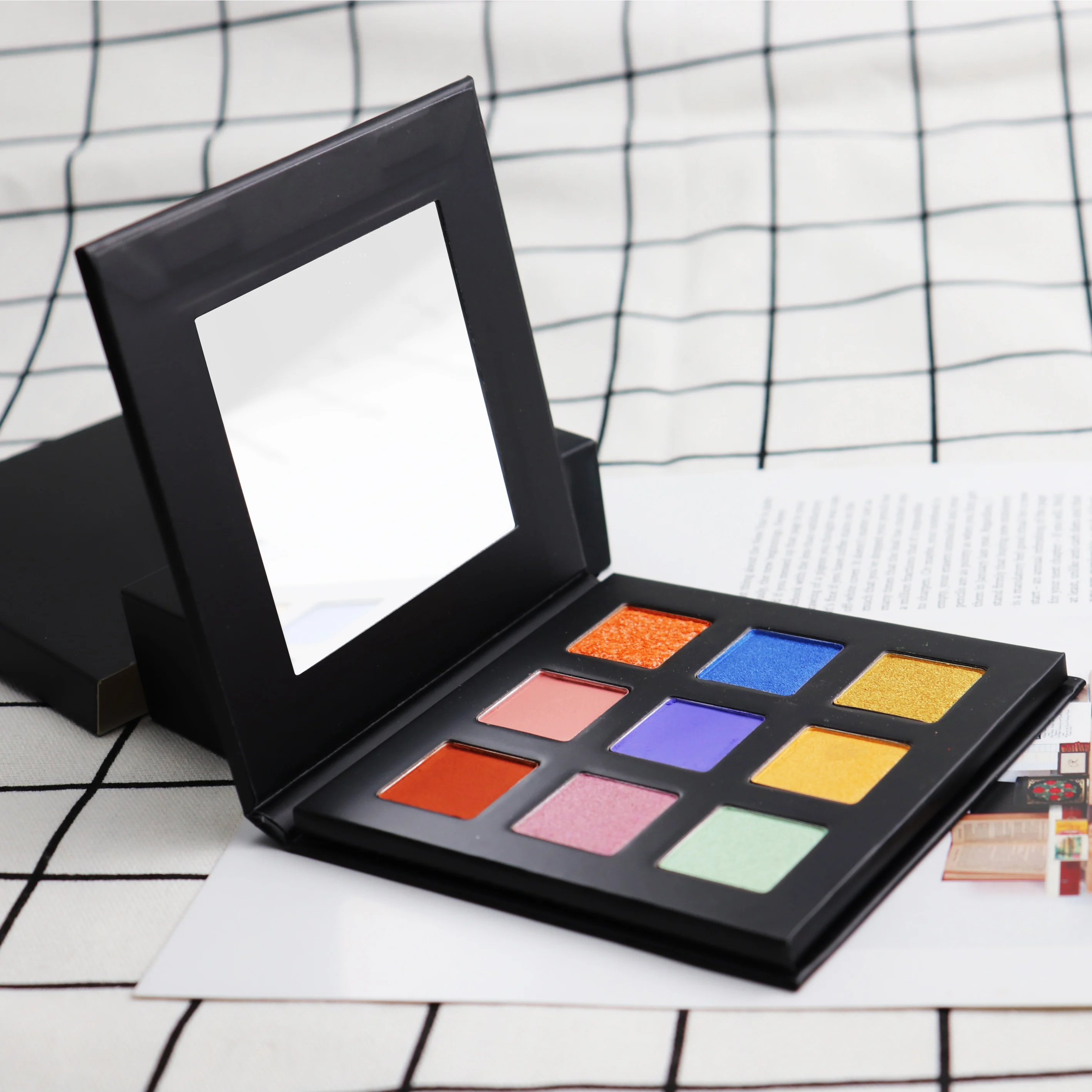 

Best Selling Colour Palette Eyeshadow 9 Color