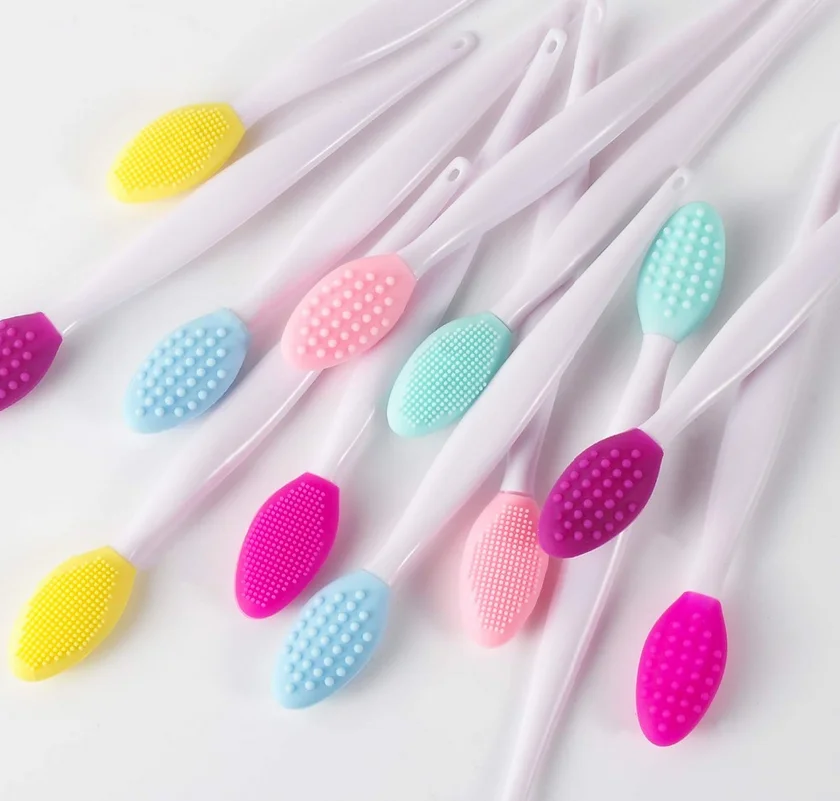 

Soft Lip Scrub Applicator Wand Tool Private Label Double-Sided Silicone Exfoliating Lip Brush