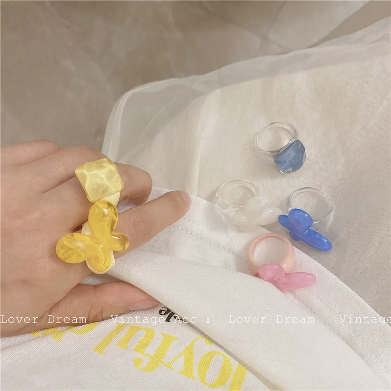 

OUYE Korean retro color resin ring Korean version of transparent bow ring girly candy color butterfly ring, Colorful
