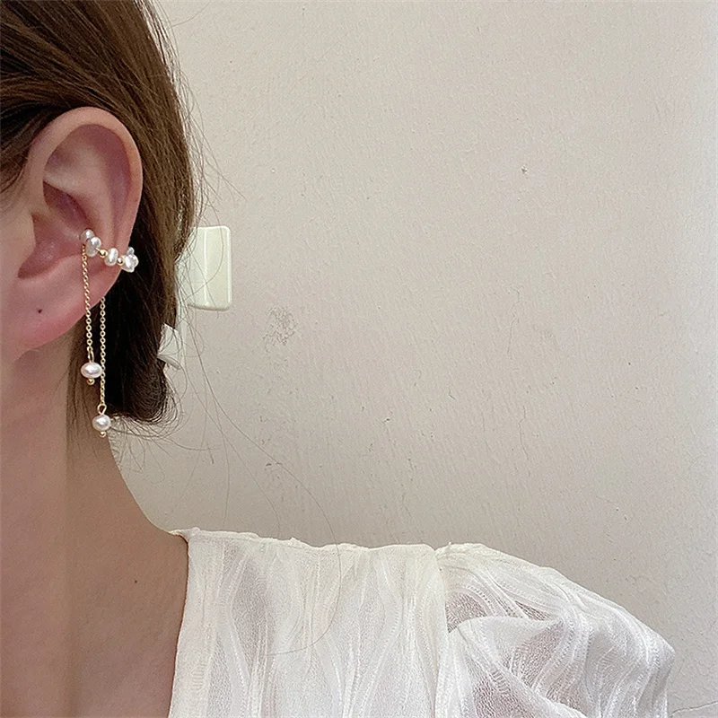 

Aimgal jewelry copper plated 18K gold retro fresh water pearl micro diamond tassel ear clip for women