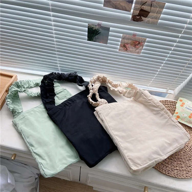 

Simple large capacity waterproof pleats shoulder bag lightweight tote bags, Green/black/white