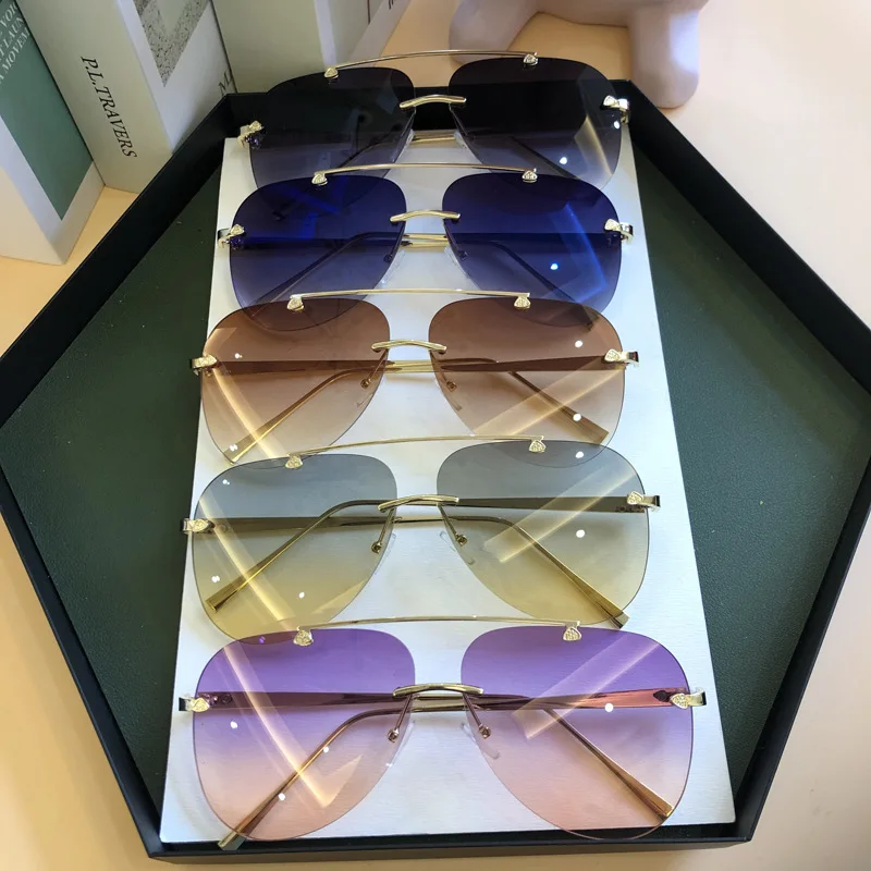 

Women shade sunglasses with candy color lens Retro Style Men Women Vintage sunglasses 2021 men women sun glasses sunglasses 2021, Sunglasses with candy color lens aviation sunglasses 2021