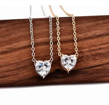 

2019 New Female Fashion Crystal Heart Necklace Pendant Short Gold Chain Necklace Pendant Necklace Charm Gifts girlfriends, Silver