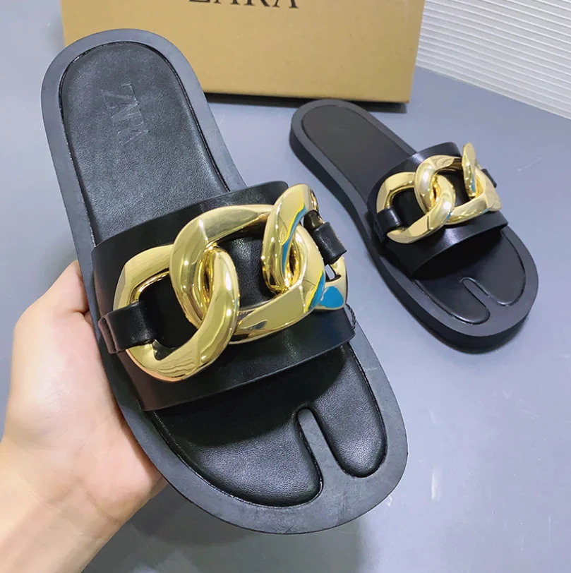 

Women Slippers Summer Golden Metal Chain Black Leather Slippers Flat Sandals Designer Shoes Ladies Wholesale OEM Drop Shipping