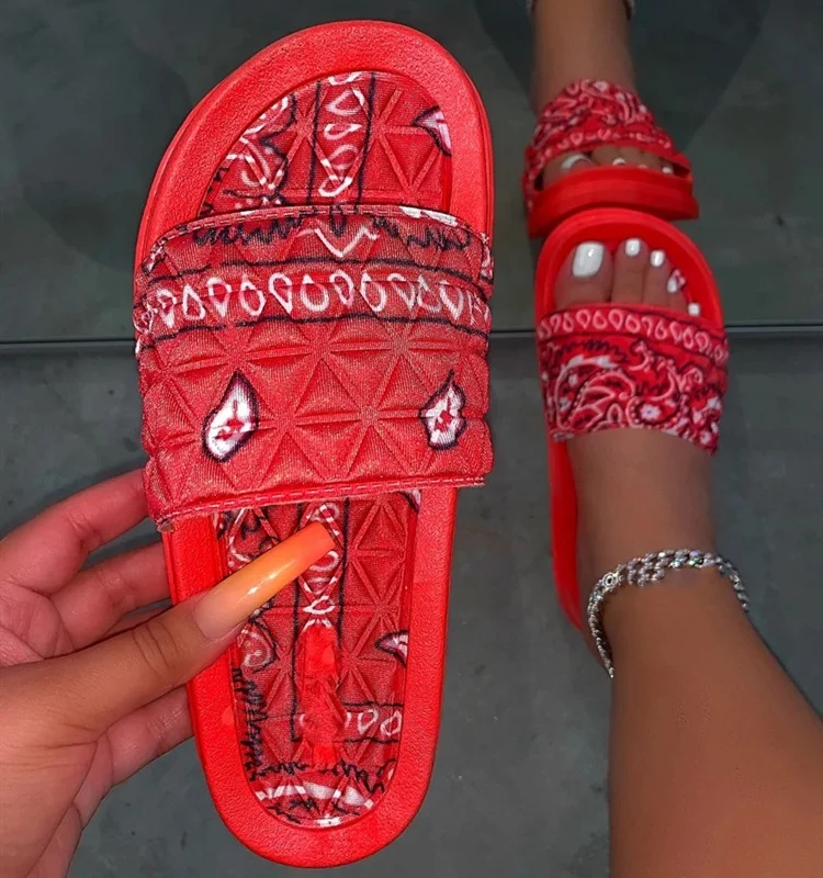 

2021 New Fashion Women Quilted Material Lightly Padded Insole Slip-On Thick Bottom Slipper Entry Blue Bandana Sandals, White,black,red,green,orange,blue