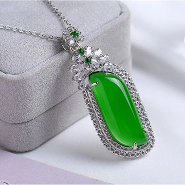 

Certified 925 Inlaid Chalcedony Leaf Pendant Vintage Green Chalcedony Pendant White Gold Color Jeweled Pendant