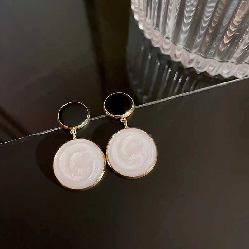 

new statement black white round drop pearl earrings