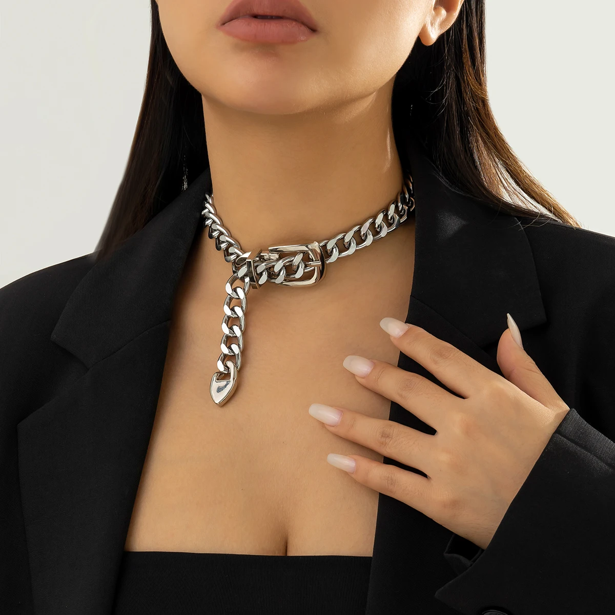 

SHIXIN 2022 New Fashion Necklace Hip Hop Simple Design Belt Buckle Chain Collarbone Choker Retro Cool Style Personality Necklace