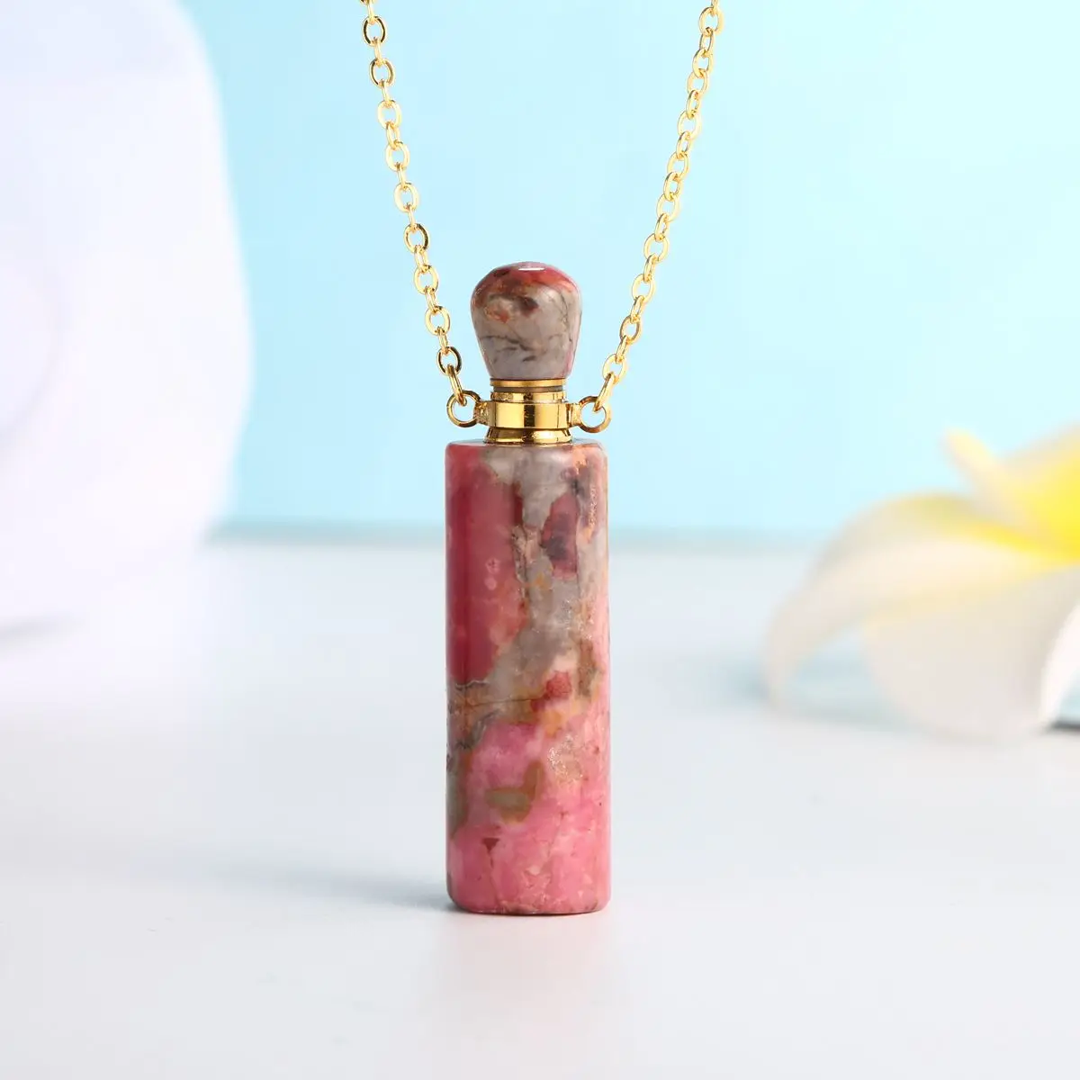 

crystal glass perfume oil bottle wholesale crystal necklace fashion pendants